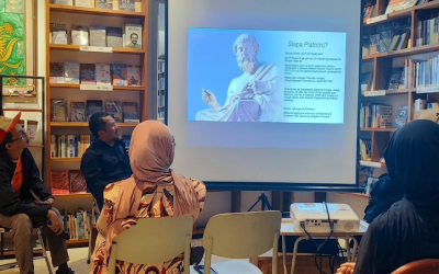 Kelas Sore Filsafat 2: Menguak Makna Realitas dalam Alegori Gua Plato